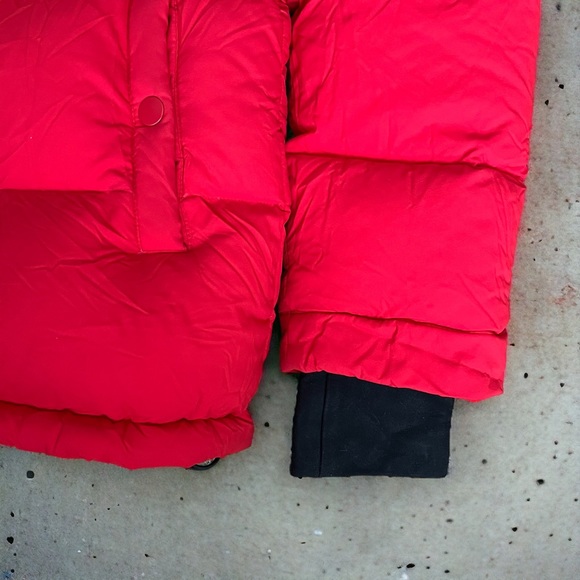 Aritzia TNA Red Super Puff Jacket - Picture 6 of 10